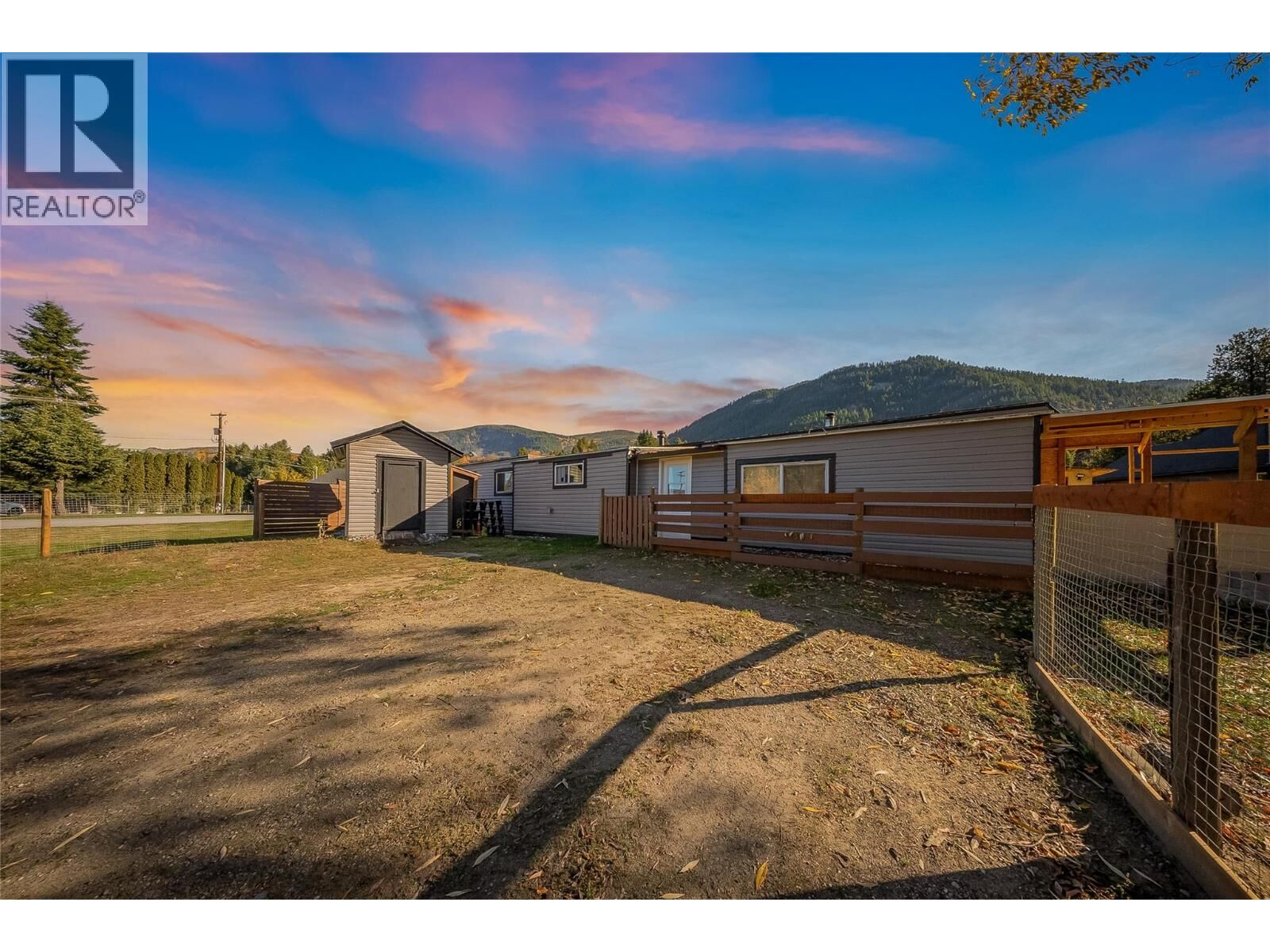 Property Photo:  894 Waterloo Road  BC V1N 4K8 