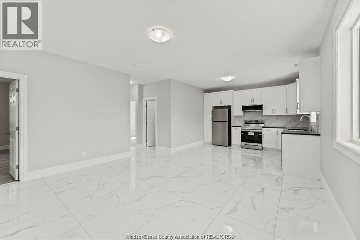 Property Photo:  2280 Daytona  ON N9B 3Y2 