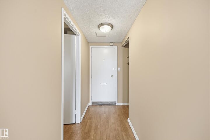 Property Photo: 10011 116 Street NW 1805 AB T5K 1V4