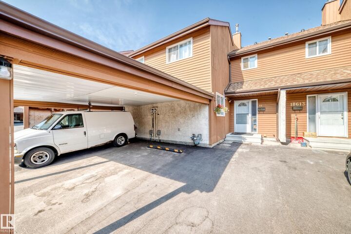 Property Photo: 18611 66 Avenue NW AB T5T 2M3