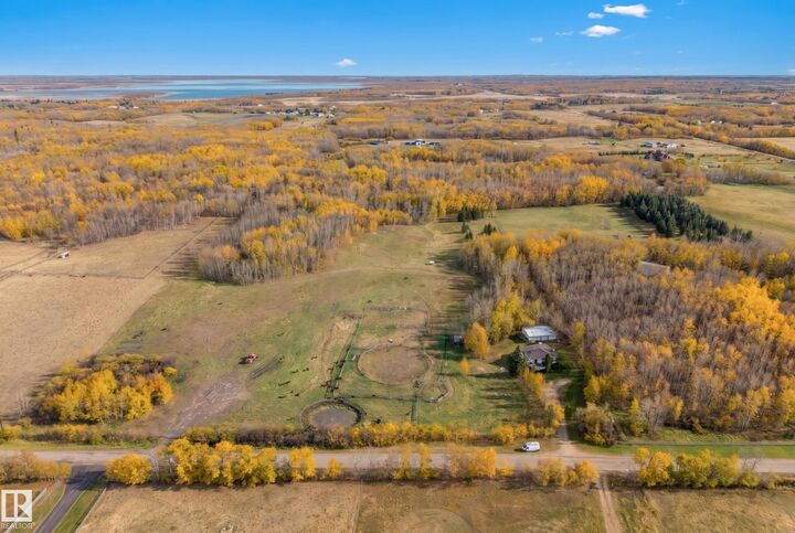 Property Photo:  51221 Rge Road 222  AB T8C 1H2 
