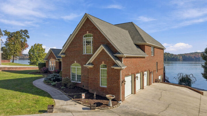 Property Photo:  12004 Oak Cove Lane  TN 37379 