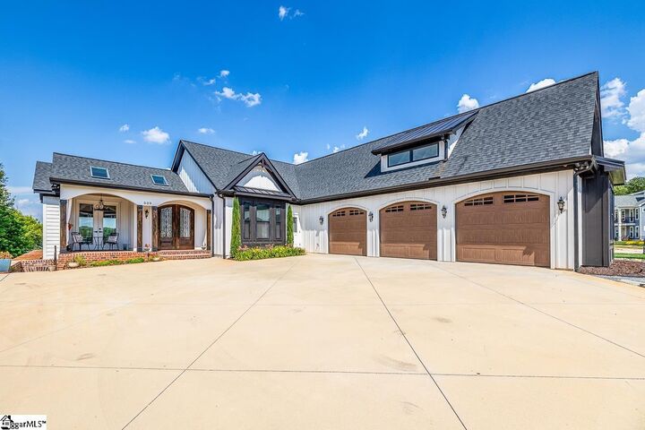 Property Photo:  529 Coolwater Drive  SC 29687 
