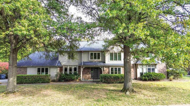 Property Photo:  1140 Brookshire Drive  IN 47715 