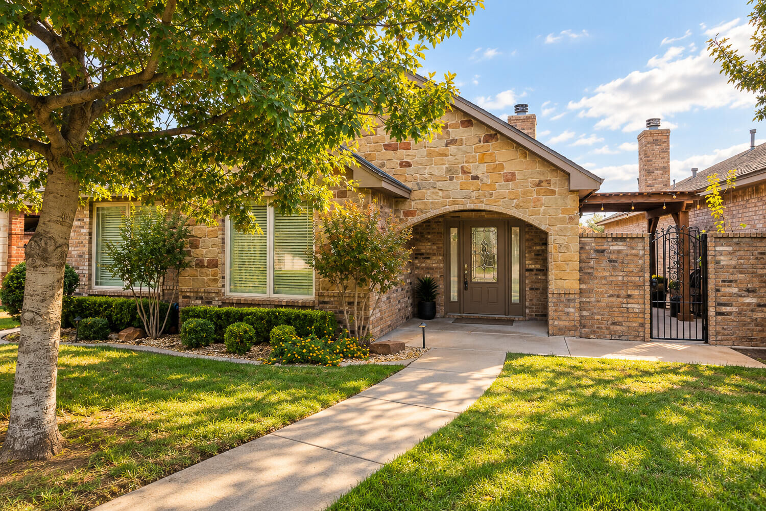 Property Photo: 4402 108th Street Unit 10 TX 79424