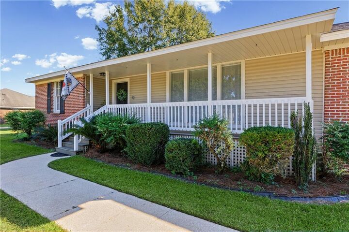 Property Photo:  8725 Maple Drive  AL 36575 