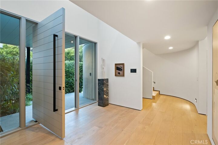 Property Photo:  11210 Briarcliff Lane  CA 91604 