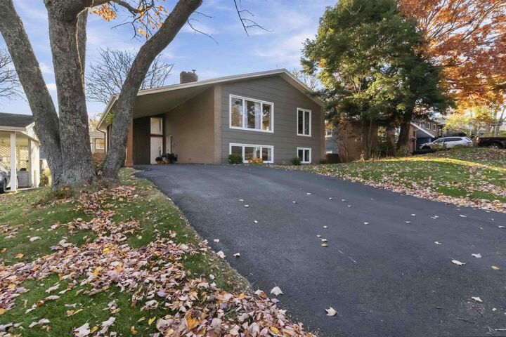 Property Photo:  101 Deepwood Crescent  NS B3M 2V8 