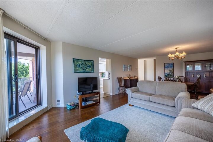 Property Photo:  17 Mill Pond Court 601  ON N3Y 5H9 