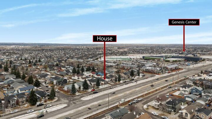 Property Photo:  172 Martinwood Way NE  AB T3J 3H8 