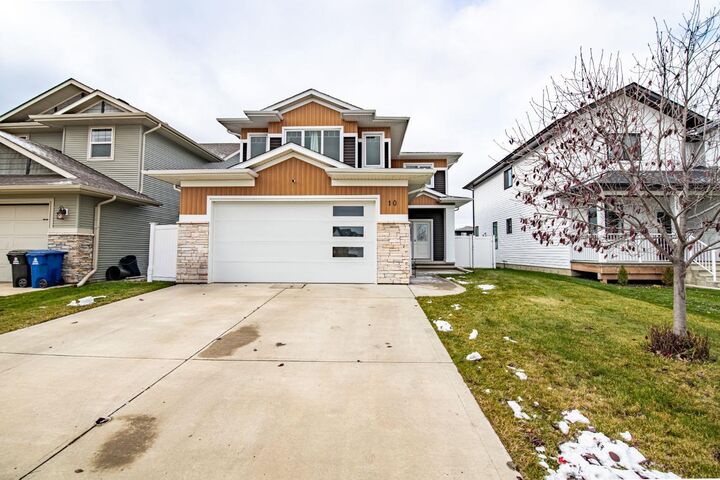 Property Photo:  10 Mitchell Crescent  AB T4M 0H4 
