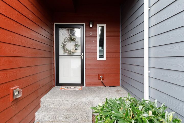 Property Photo:  563 NE Kettle Street C2  WA 98277 