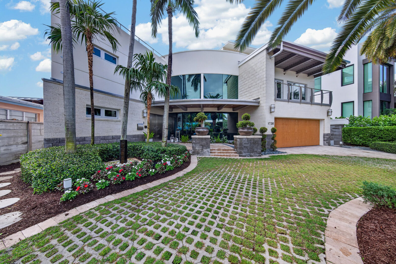 Property Photo:  1736 SE 13th Street  FL 33316 