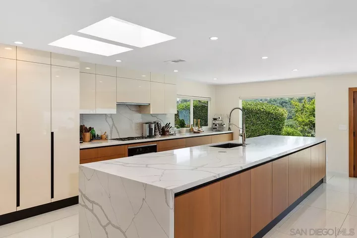 Property Photo:  5441 Curie Way  CA 92122 