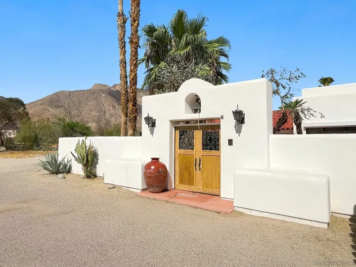 Property Photo:  275 Verbena Dr  CA 92004 