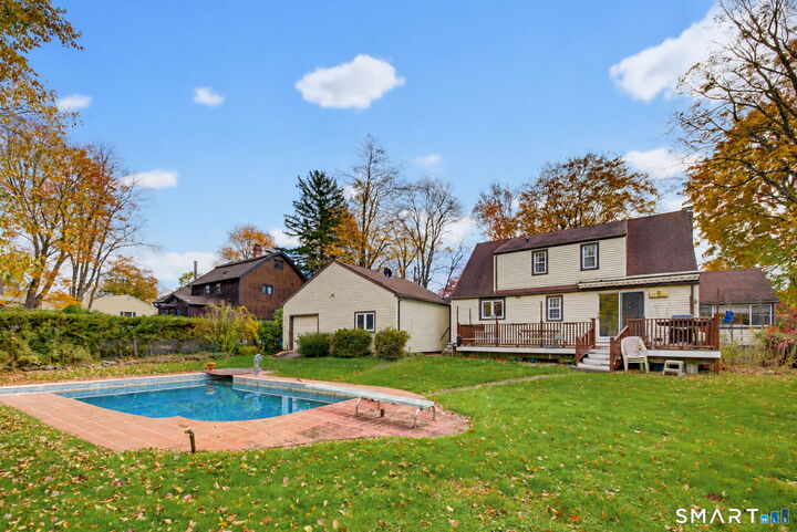 Property Photo:  13 Glover Avenue  CT 06470 