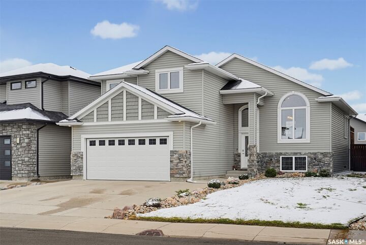 Photo de la propriété:  754 Hargreaves Crescent  SK S7R 0H2 