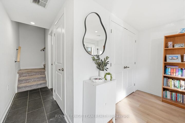 Property Photo:  313 Foliage Private  ON K2H 0C5 