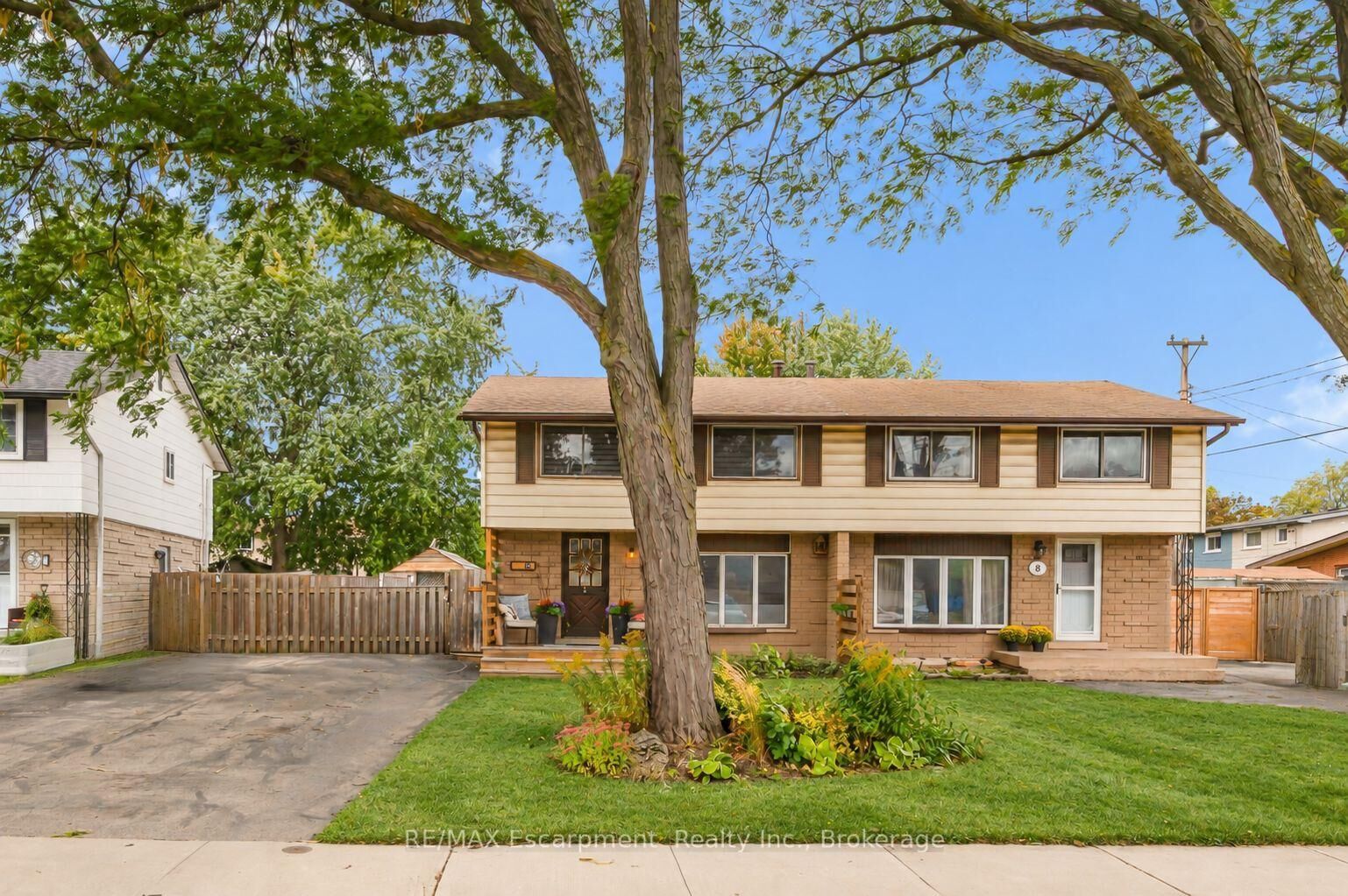 Property Photo:  10 Goldfinch Road  ON L9A 3W7 