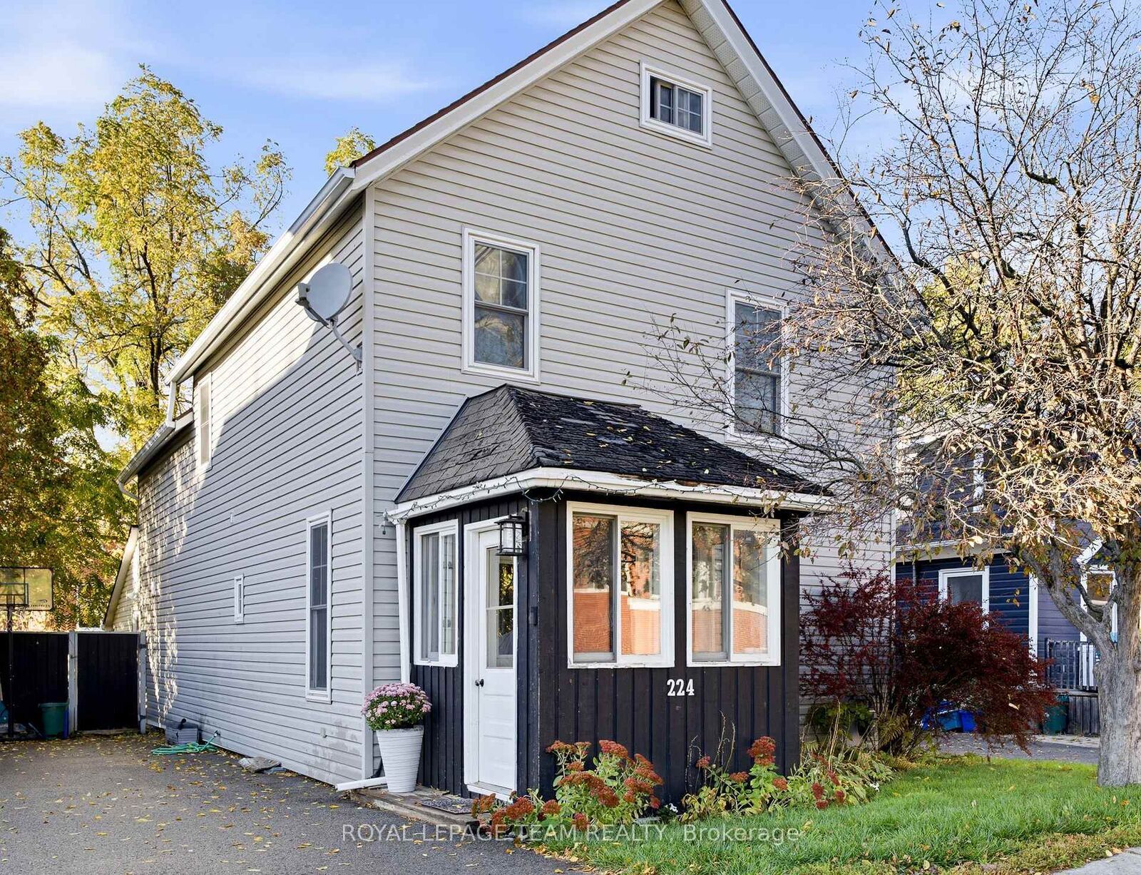 Property Photo:  224 Reuben Crescent  ON K0G 1J0 