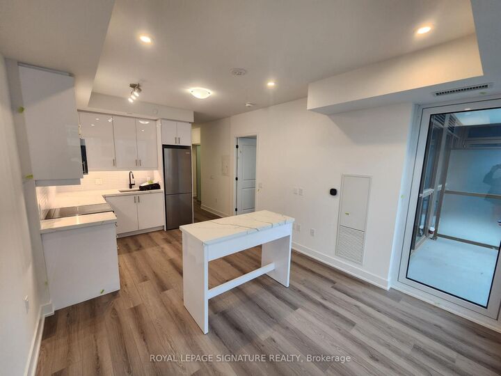 Property Photo:  2333 Khalsa Gate 219  ON L6M 5R6 