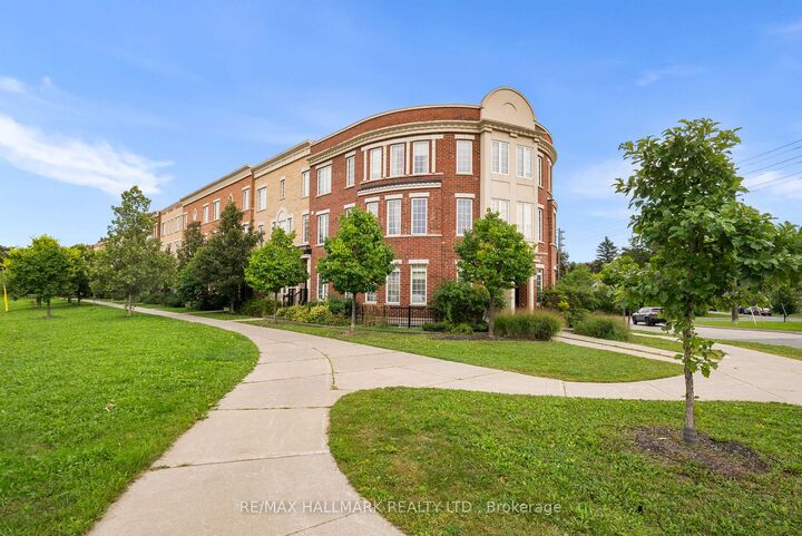 Property Photo: 4689 Kingston Road 52 ON M1E 2R1