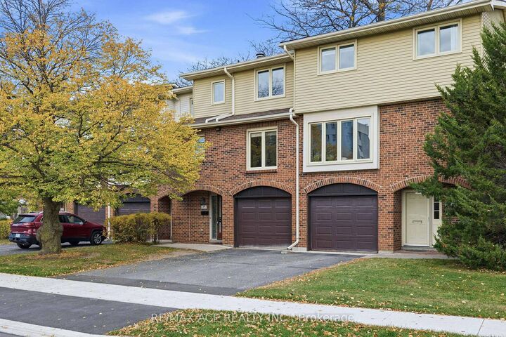 Property Photo:  115 Wright Crescent 18  ON K7L 4T8 