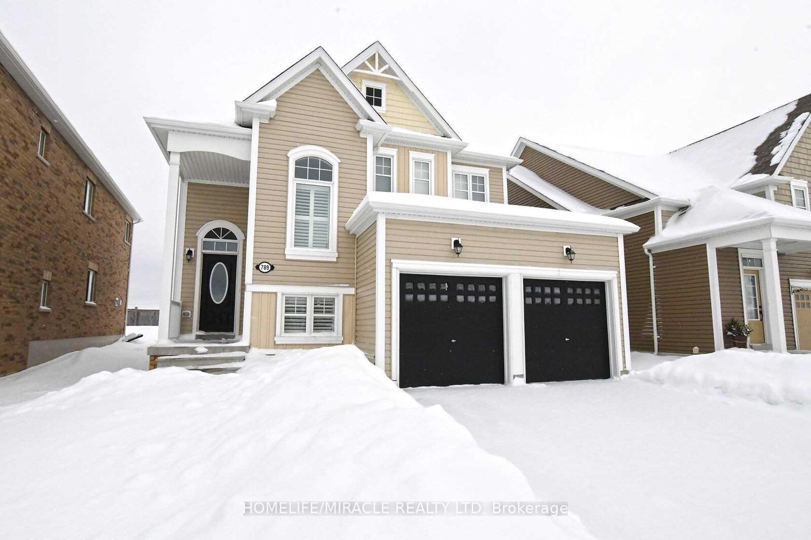 Property Photo:  789 Halbert Drive  ON L9V 3S3 