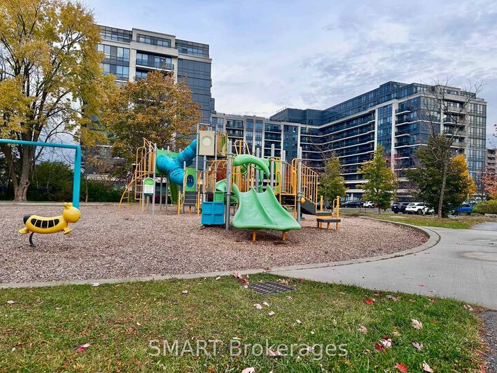 Property Photo: 372 Highway 7 N/A E 721 ON L4B 0C6
