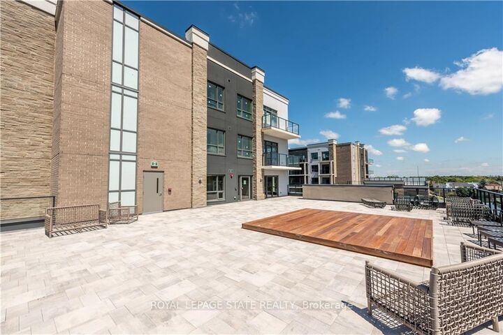 Property Photo: 5055 Greenlane Road 303 ON L3J 2J3