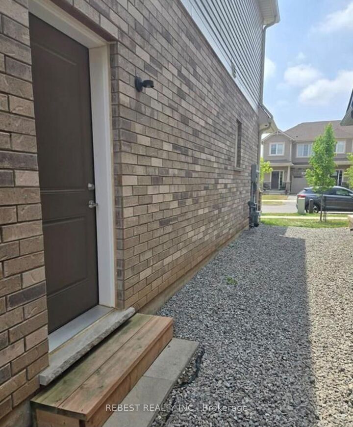 Property Photo:  49 Lymburner Street  ON L0S 1E6 