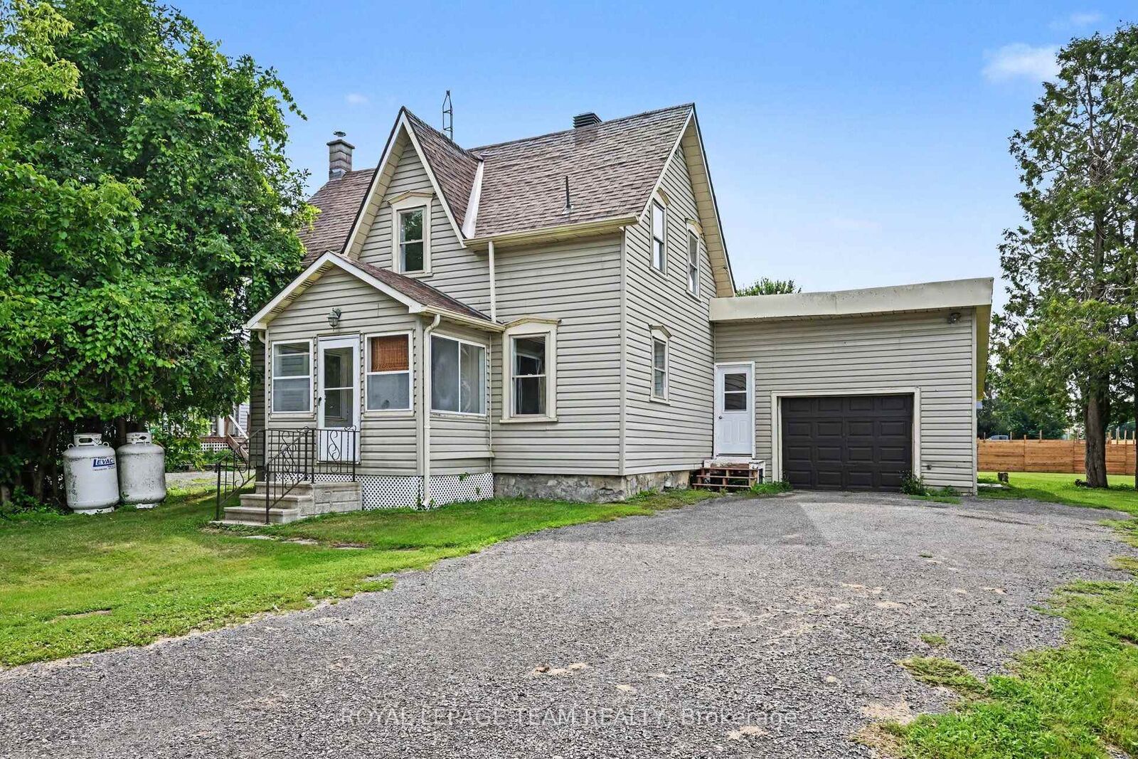 Property Photo:  10526 Van Allen Road  ON K0E 1S0 