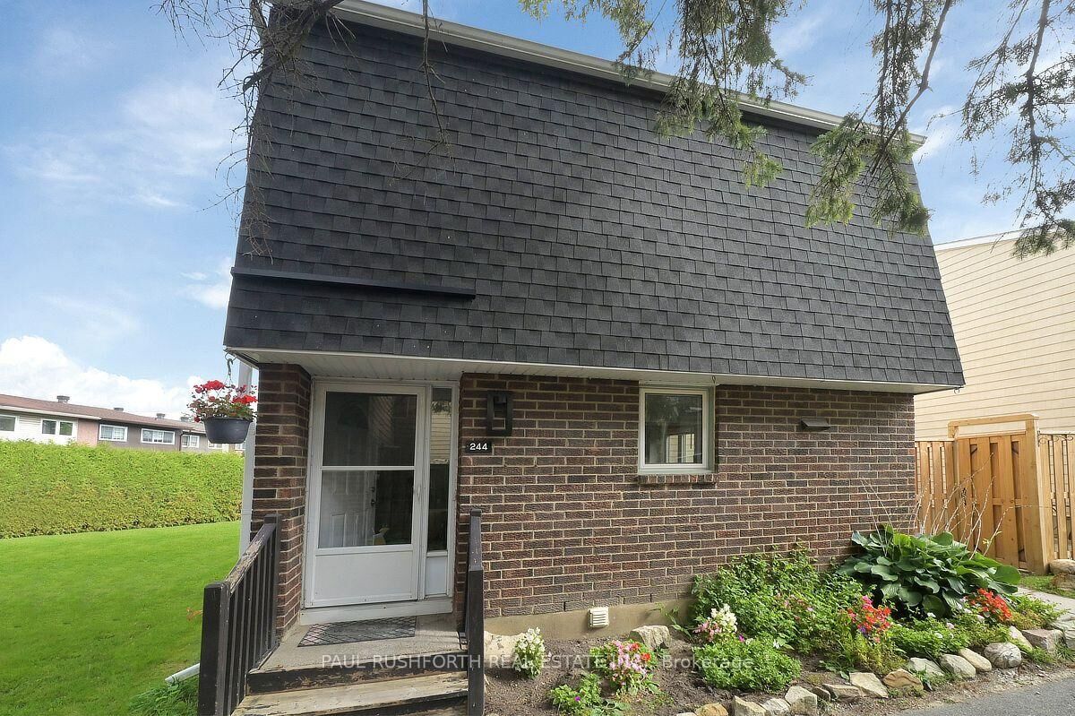 Property Photo:  244 Salter Crescent  ON K2K 1Z2 
