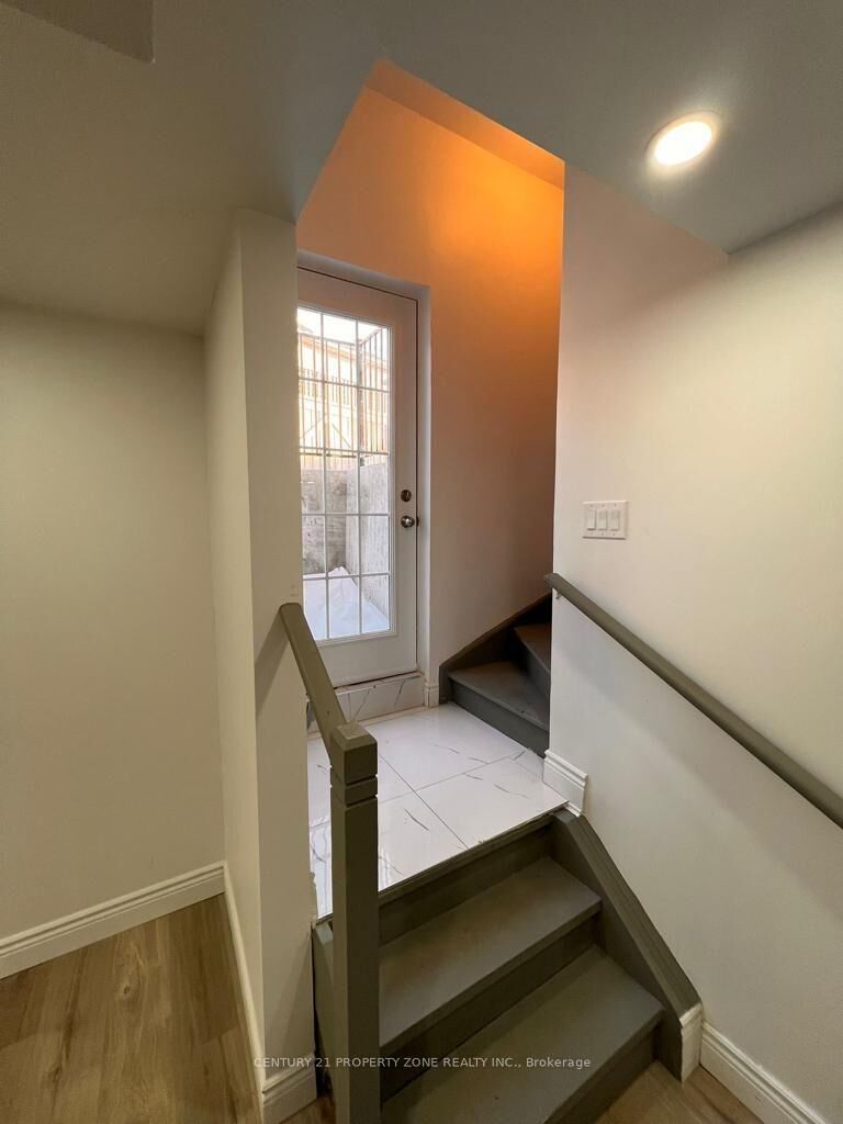 Property Photo:  308 Queen Mary Drive  ON L7A 3W9 