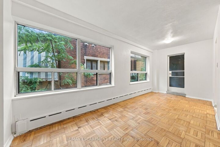 Property Photo:  325A James Street S 309  ON L8P 3B7 