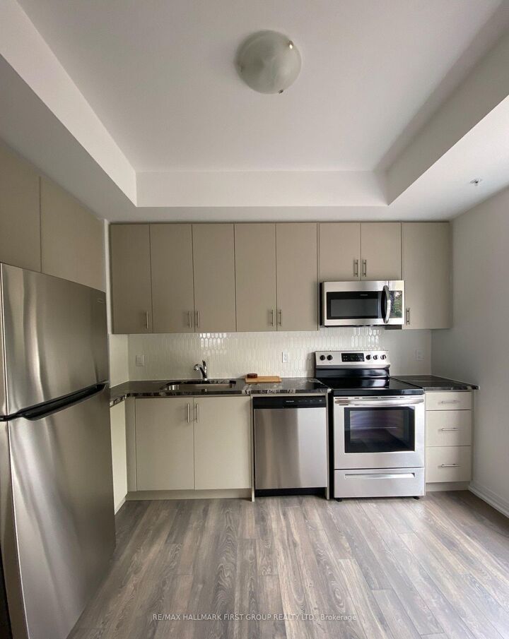 Property Photo: 2635 William Jackson Drive 1101 ON L1X 0L6