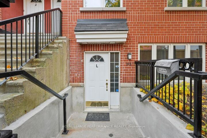 Property Photo:  313 St Patrick Street L  ON K1N 5K6 