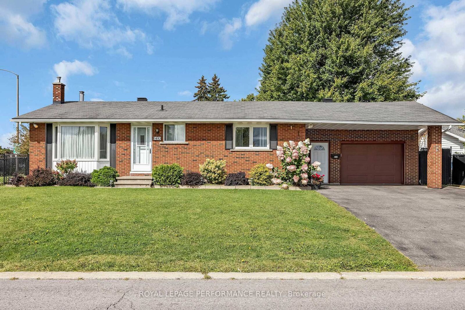 Property Photo:  1410 Major Road  ON K1E 1H4 