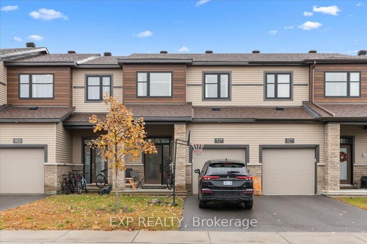 Property Photo: 925 Athenry Court ON K2J 7C9