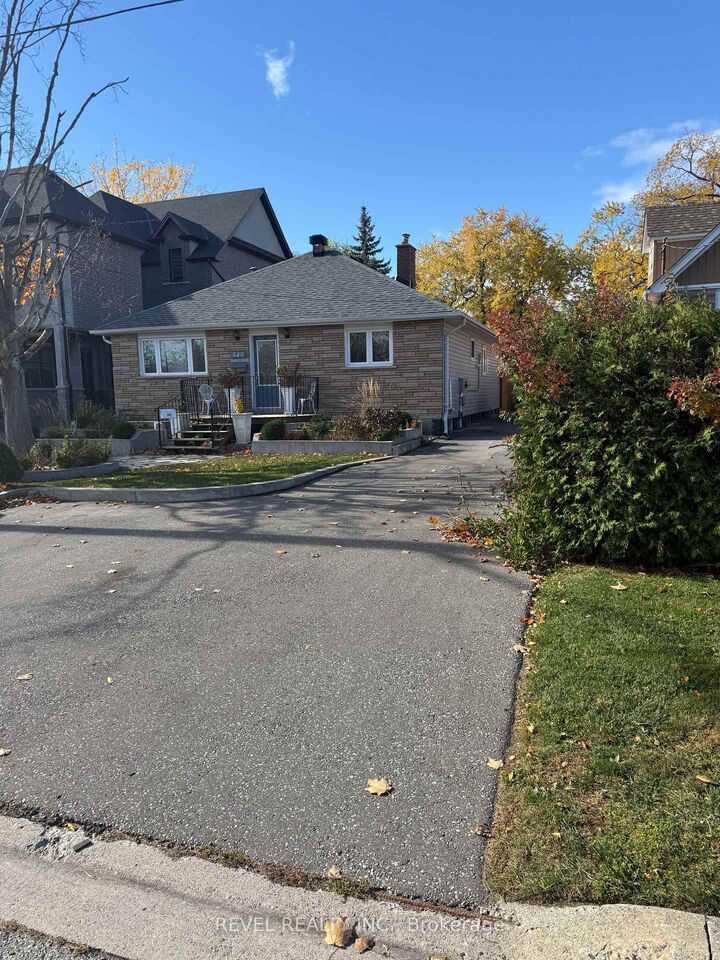 Property Photo:  540 West Shore Boulevard  ON L1W 2T6 