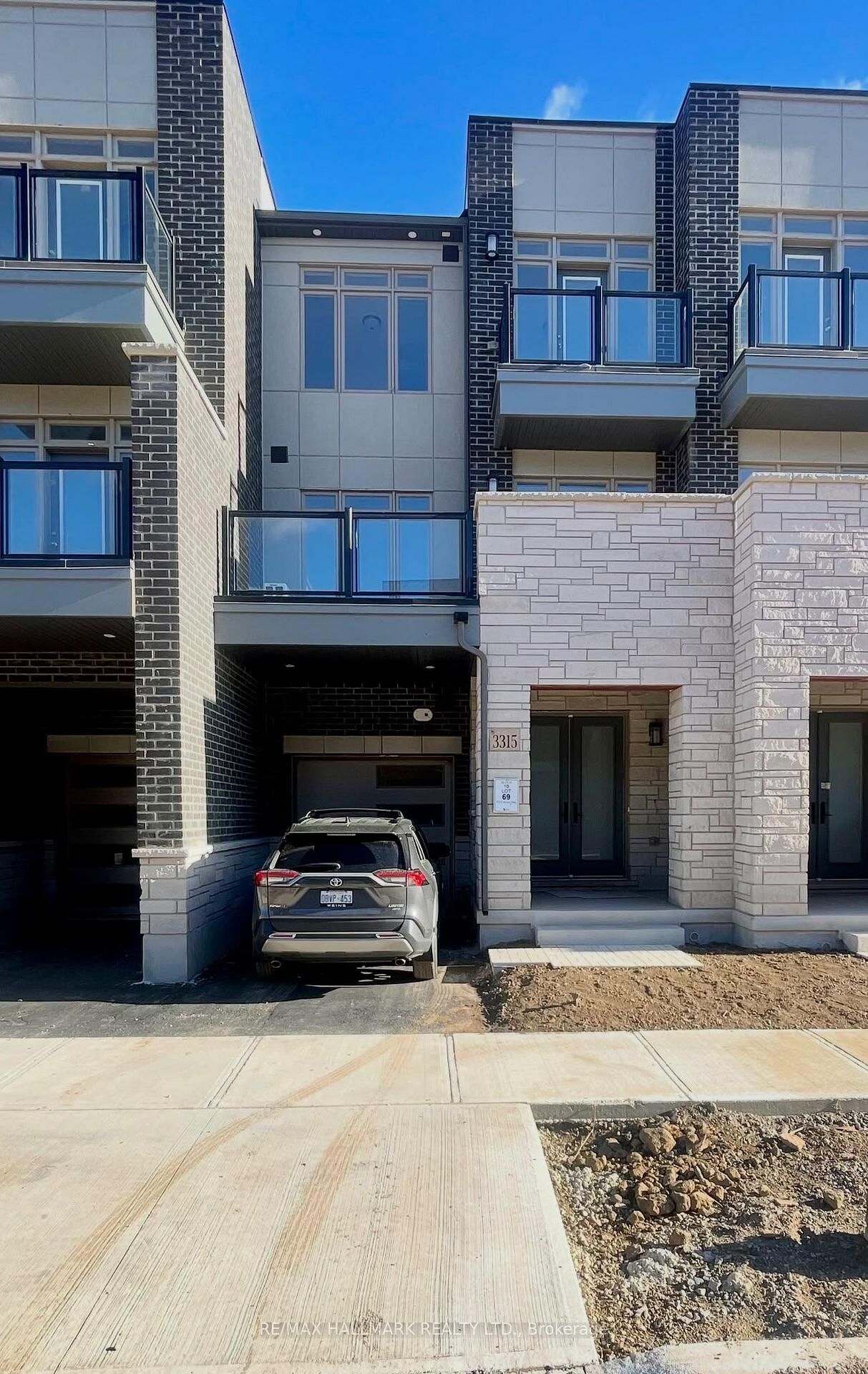Property Photo: 3315 Azam Way ON L6M 5S6