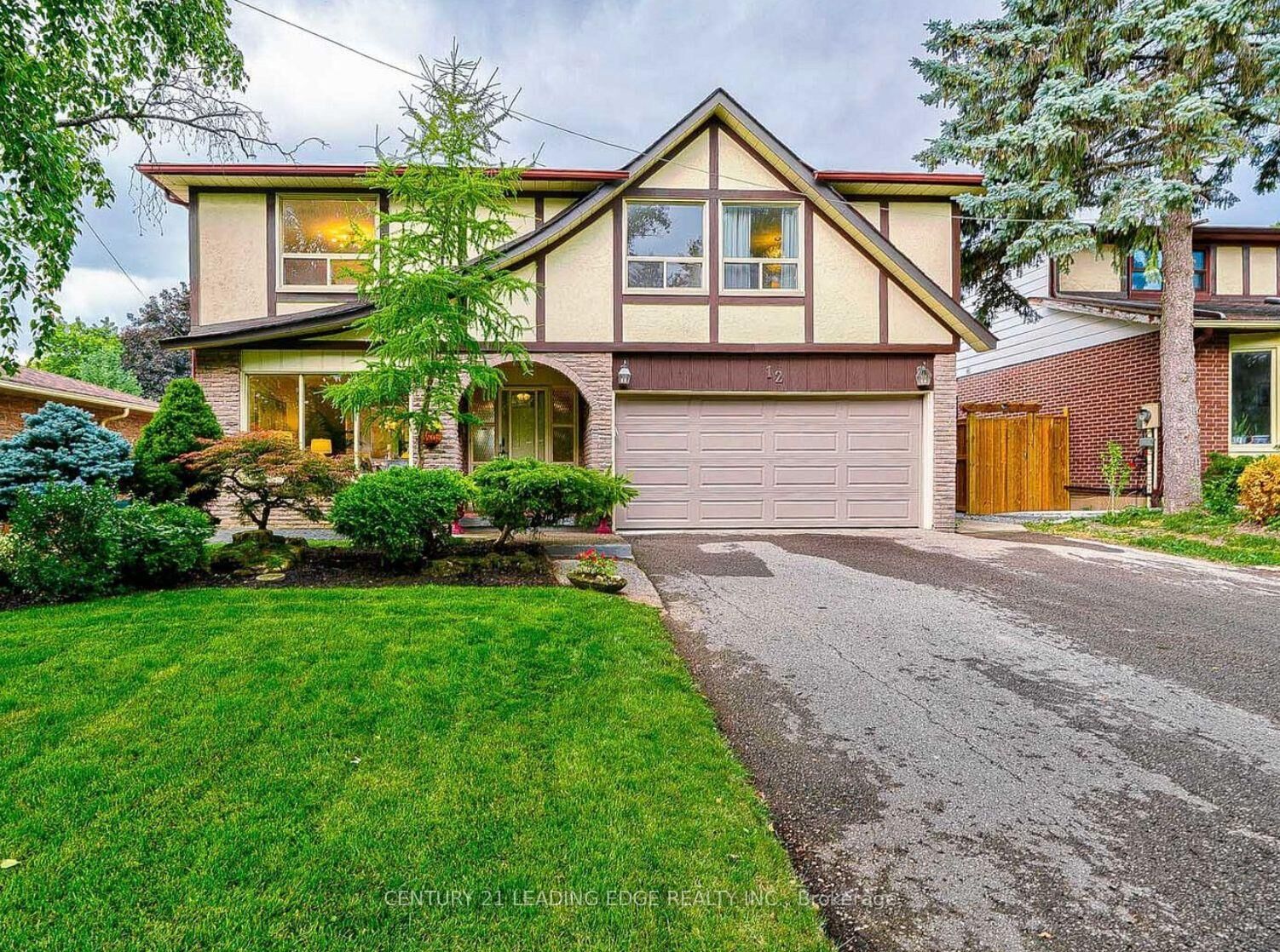 Property Photo:  12 Summerfeldt Crescent  ON L3R 2B2 
