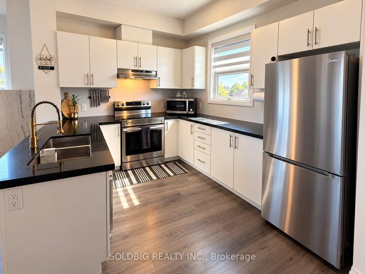 Property Photo:  6705 Cropp Street 114  ON L2E 0C1 