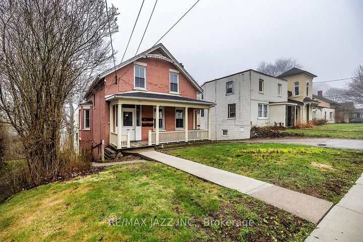 Property Photo: 221 Walton Street ON L1A 1P1