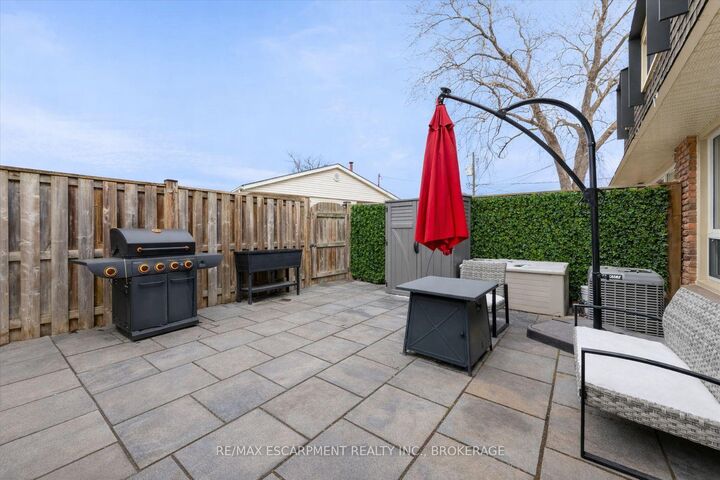 Photo de la propriété:  5 Viking Court 301  ON L3M 3T8 