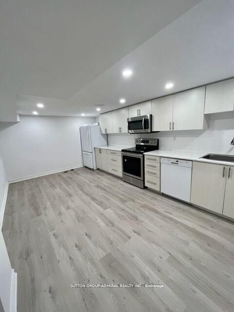 Property Photo:  48 Nymark Avenue  ON M2J 2G9 