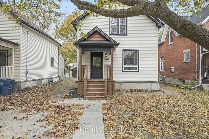 Property Photo:  242 Brunswick Street  ON N5A 3M4 