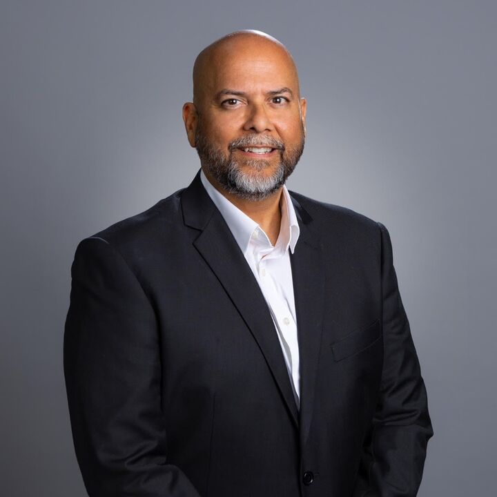 Alberto Muguercia, Real Estate Salesperson in Madeira Beach, Beggins Enterprises