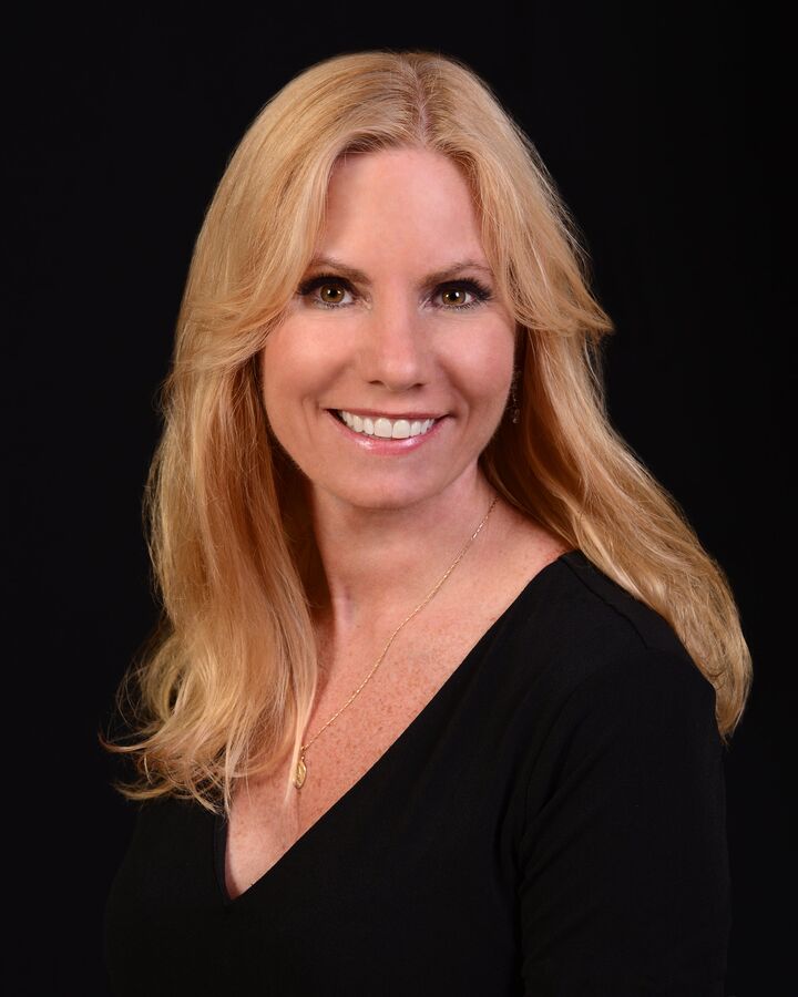 Lynn Walloga, Real Estate Salesperson in Fairfax, Reserve