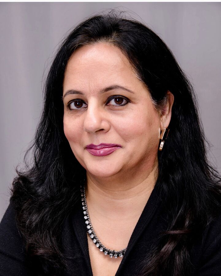 Priyyanka Taneja, Real Estate Salesperson in Kendall Park, Maturo